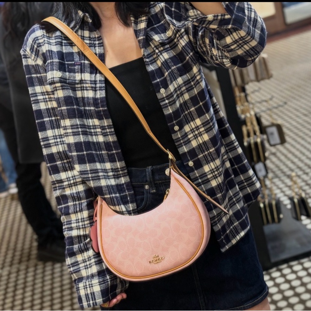Coach Emily Shoulder Bag in Signature Canvas with Charms in powder pink - Picture 3 of 7